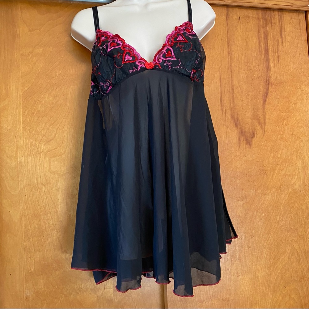 New Old Stock Vintage Women's Lingerie Slip Chemise with Heart Detail - Picture 1 of 5